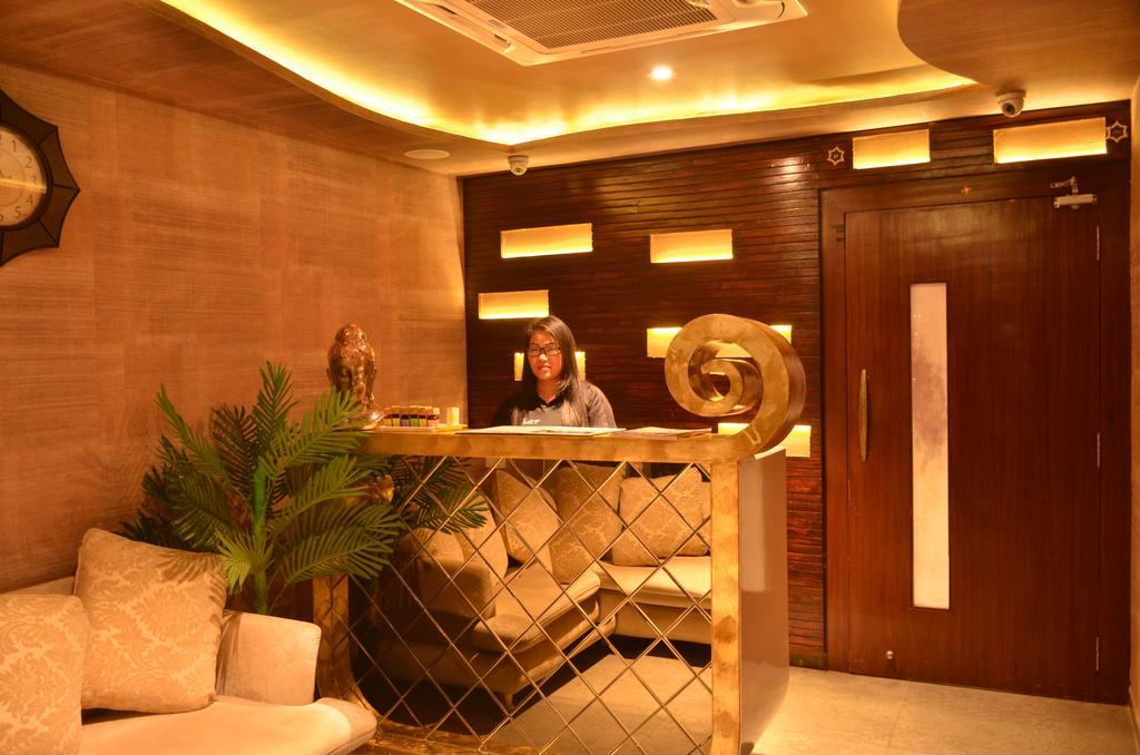 Anjushree Hotel Ujjain Buitenkant foto
